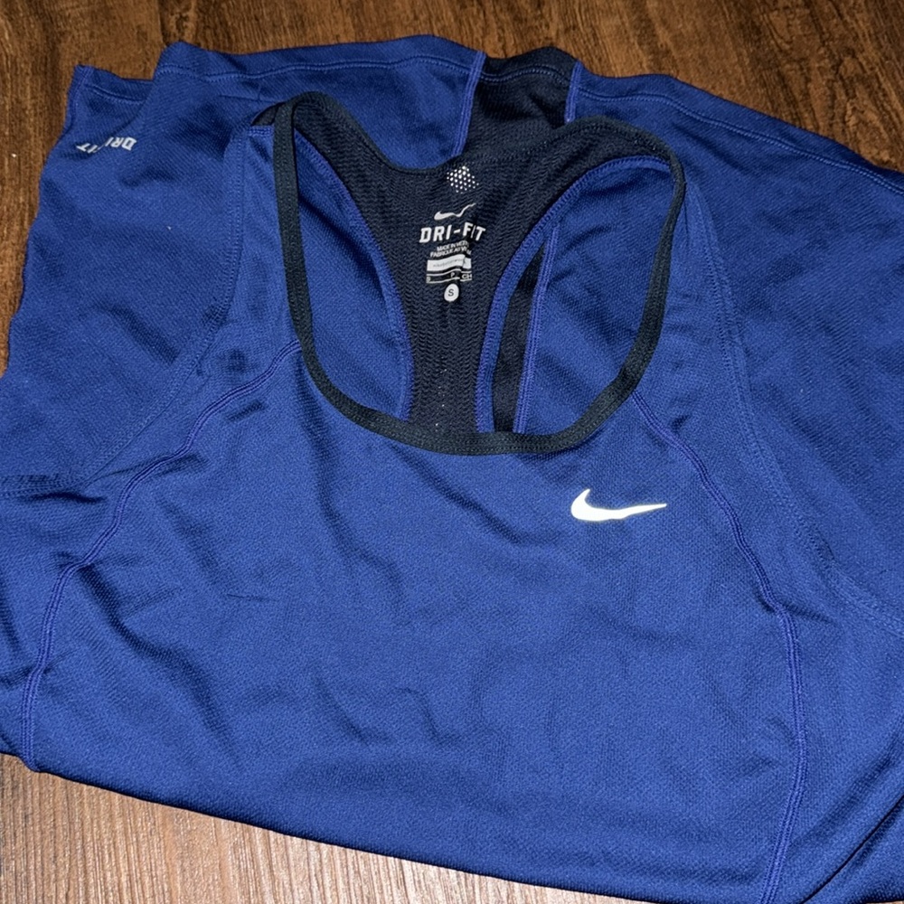 Nike Razor back tank top - Picture 2 of 3